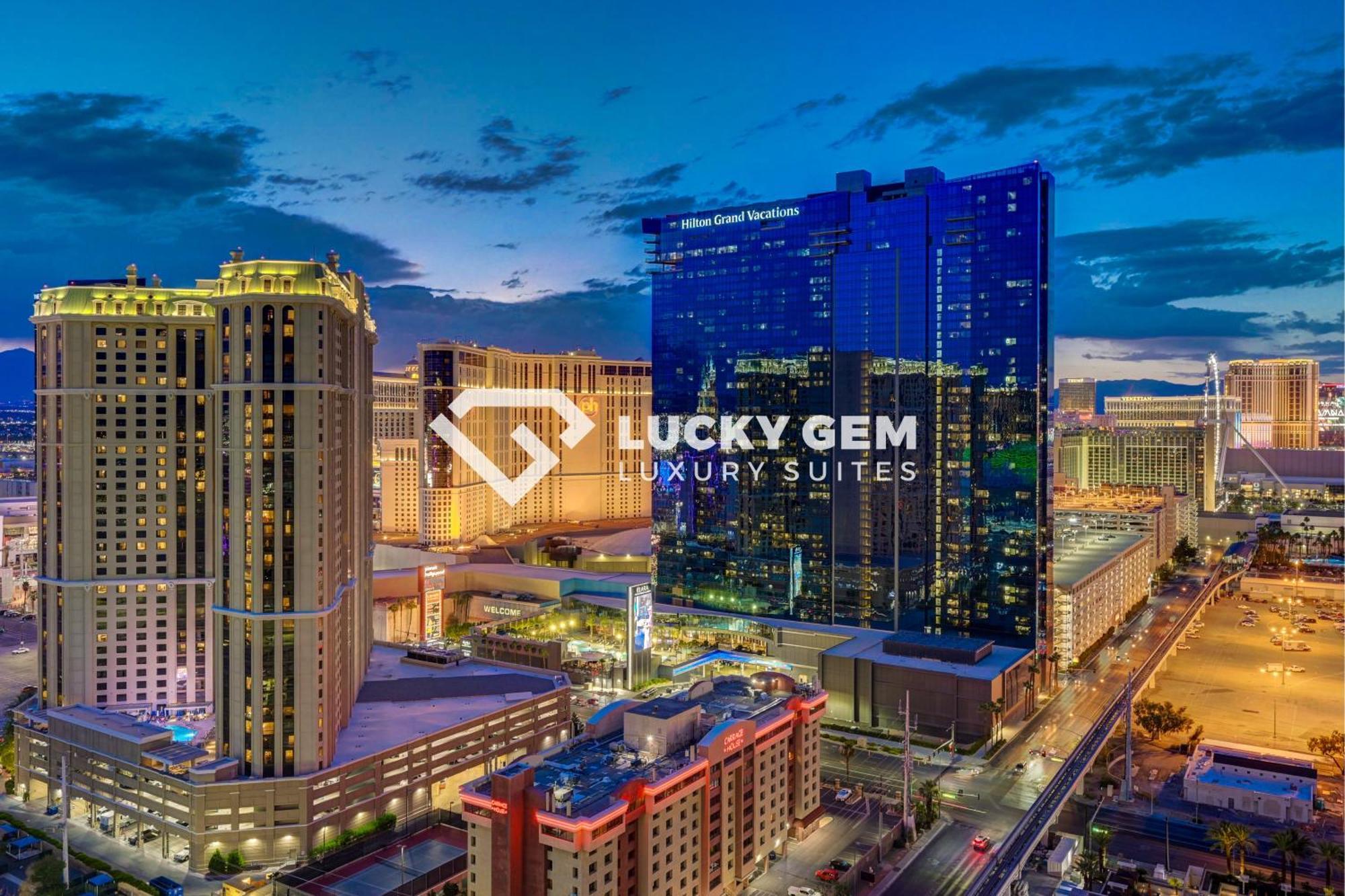 Lucky Gem Penthouse & Luxury At Signature Resort, Balcony Strip View 2605 Hotel